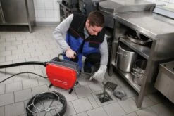 ROTHENBERGER R600 Rohrreinigungsmaschine Mit Führungsschlauch, 230V - 72687 6 ROTHENBERGER R600 Rohrreinigungsmaschine Mit Führungsschlauch, 230V - 72687 -elektrische Bohrmaschine Geschäft 2186 r 600 action image 5270 d0651caf 1