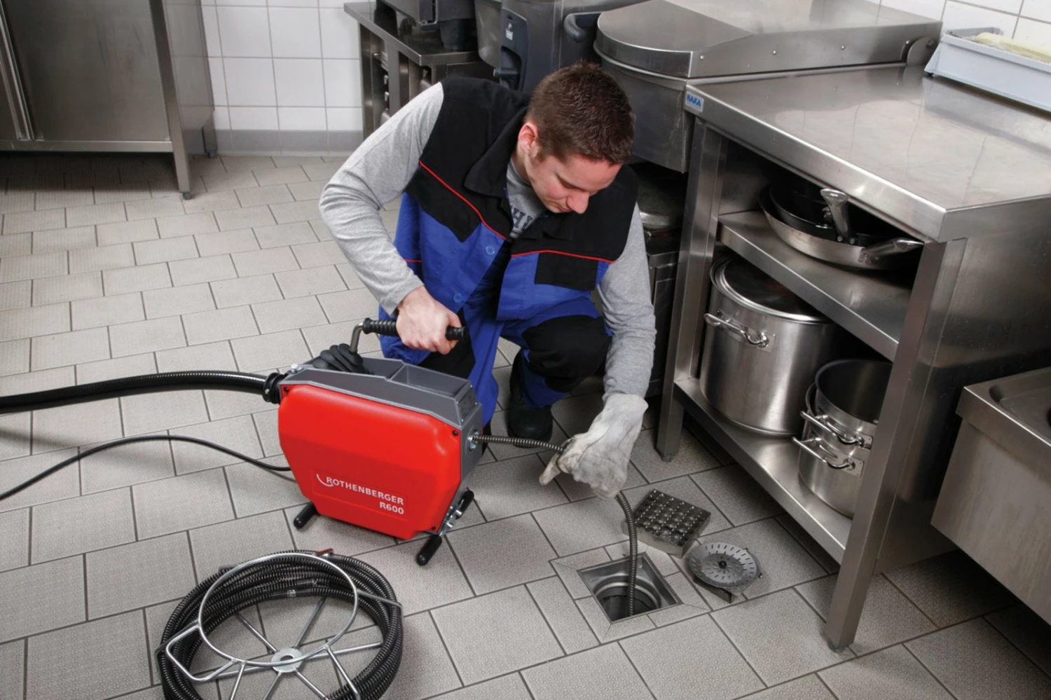 ROTHENBERGER R600 Rohrreinigungsmaschine Mit Führungsschlauch, 230V - 72687 4 ROTHENBERGER R600 Rohrreinigungsmaschine Mit Führungsschlauch, 230V - 72687 – Bild 2