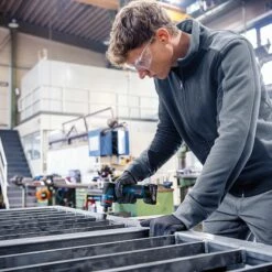 Bosch Geradschleifer GWG 12V-50 S / 2x 4,0 Ah + Ladegerät In L-Boxx 102 -elektrische Bohrmaschine Geschäft bosch 06013a7000 06013a7001 anwendung 3 1 1