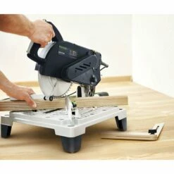 Festool Leistensäge SYM 70 RE (B-WARE Mit Optischen Mängeln) -elektrische Bohrmaschine Geschäft festool anwendungsbild sym 70 re leistensaege 1