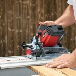 Mafell Akku-Kappschienen-Säge KSS 60 18M Bl Im Transportkoffer - 91B801 -elektrische Bohrmaschine Geschäft kss60 18m bl anwendung04 zoom