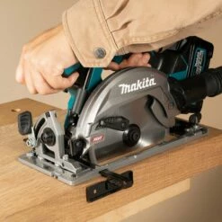 Makita HS012GD201 Akku-Handkreissäge 57 Mm XGT 40 V / 2x 2,5 Ah Akku + Ladegerät Im Makpac -elektrische Bohrmaschine Geschäft makita hs012gz anwendungsbild 1